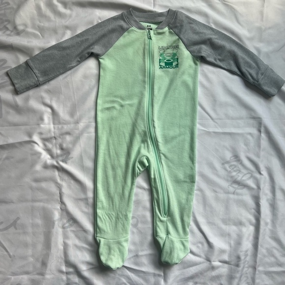 Under Armour Green & Grey Logo Print Zip Up Footie Size 9-12 Months - Picture 2 of 10